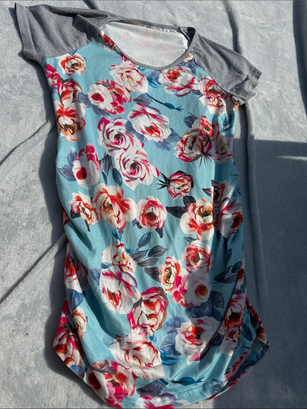 Floral Scoop Neck Raglan Tee - Blue/Pink
